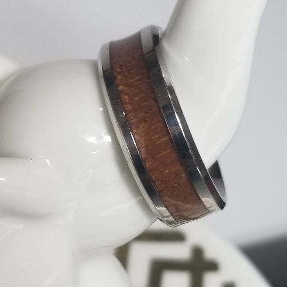Kyle Titanium Ring w/ Wood Inlay & Christian Cross - Picture 6 of 8